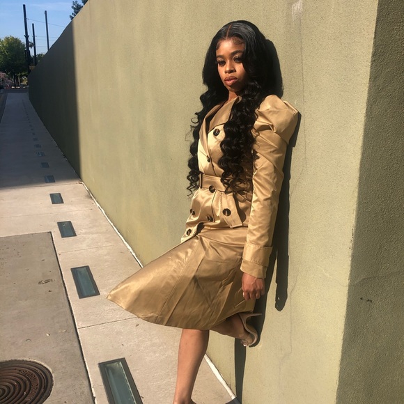 Puffy sleeve Trench Coat - Picture 7 of 8